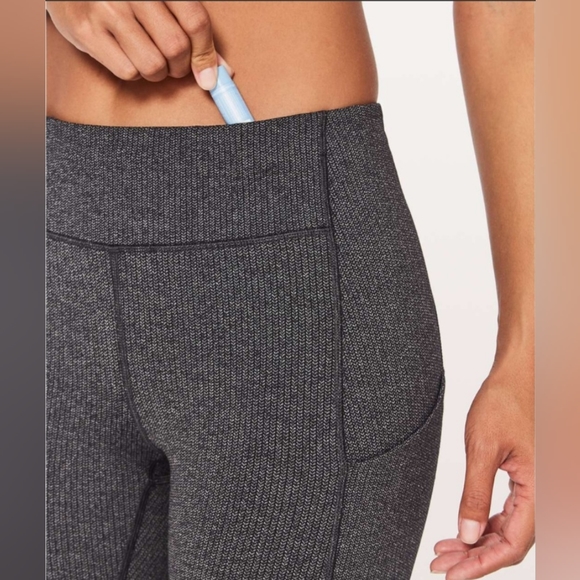 Lululemon ~Speed Up Tight 28", Size 4. - Picture 4 of 15